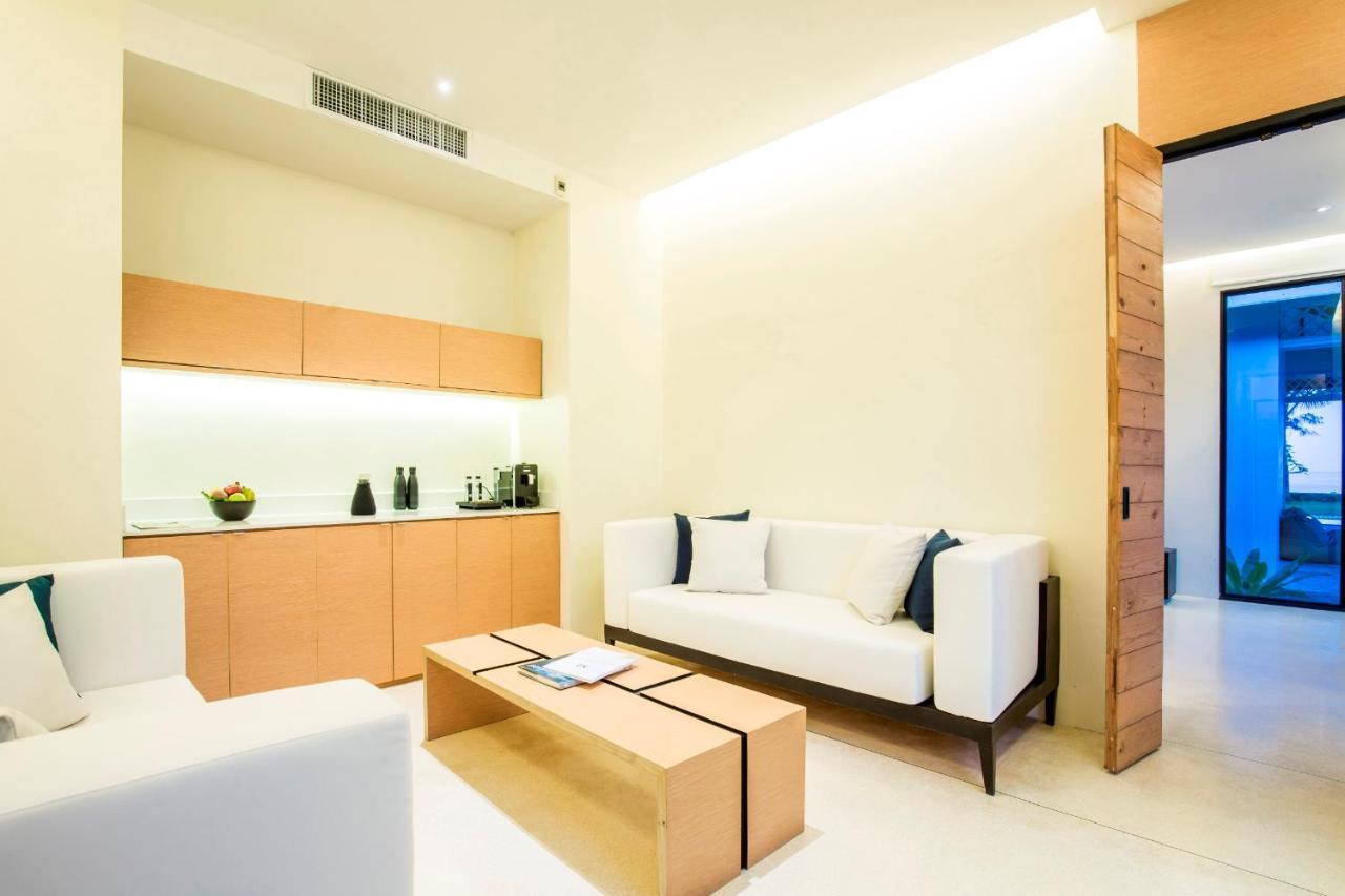 The Anda Mani Khaolak Beachfront Villas Khao Lak Exterior photo