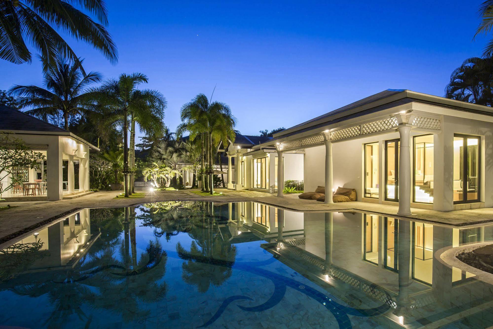 The Anda Mani Khaolak Beachfront Villas Khao Lak Exterior photo