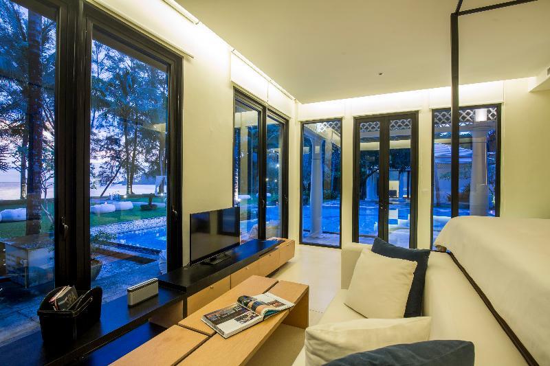 The Anda Mani Khaolak Beachfront Villas Khao Lak Exterior photo
